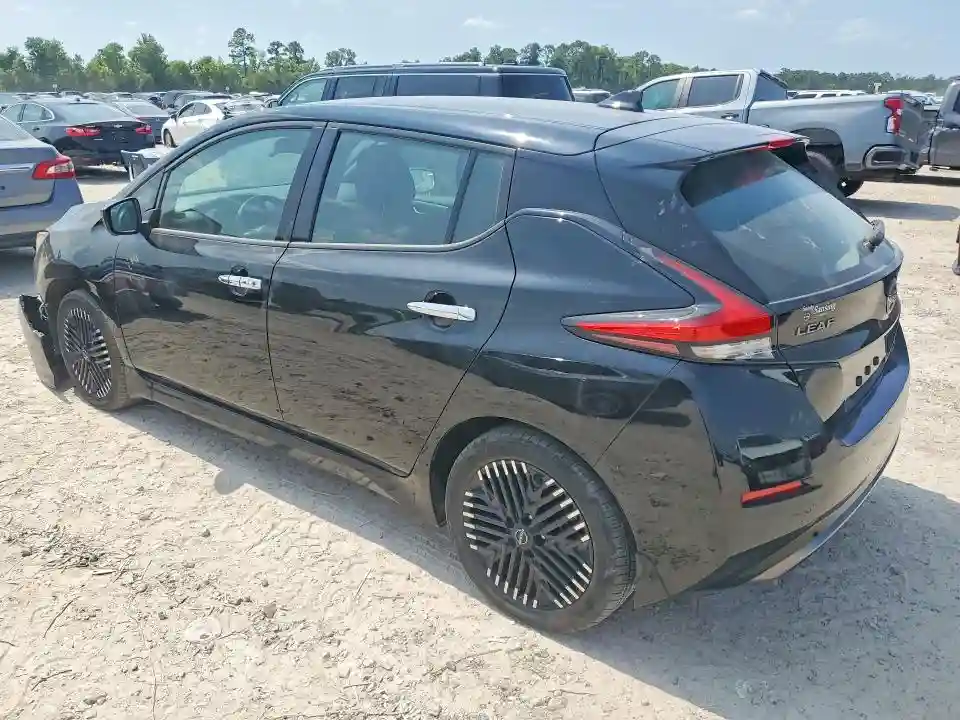 1N4CZ1CV5SC560328 2025 NISSAN LEAF-1