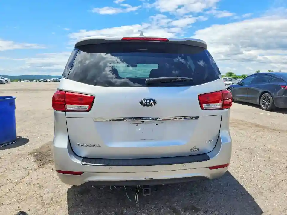KNDMB5C11F6020650 2015 KIA SEDONA-5