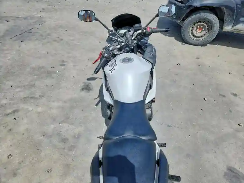 JYARJ18E3CA008534 2012 YAMAHA FZ600-800-5