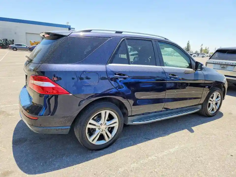 4JGDA5HB0CA019840 2012 MERCEDES-BENZ M-CLASS-2