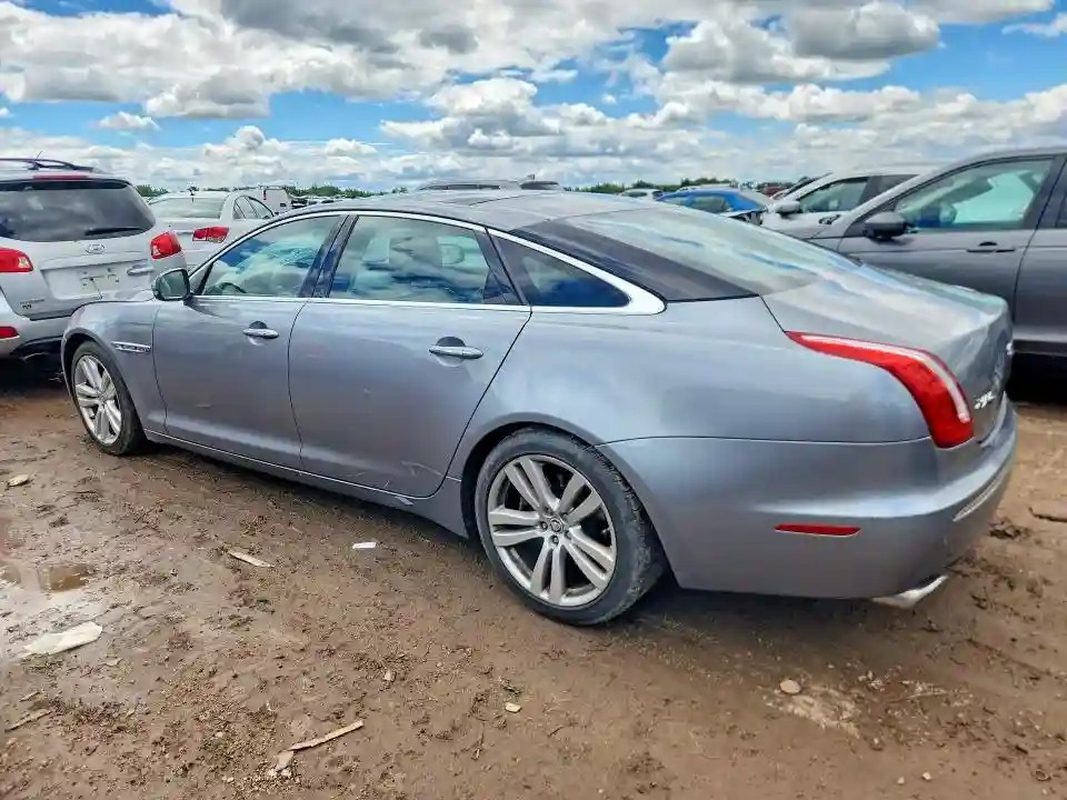 SAJWA2GB7CLV22350 2012 JAGUAR XJ-1