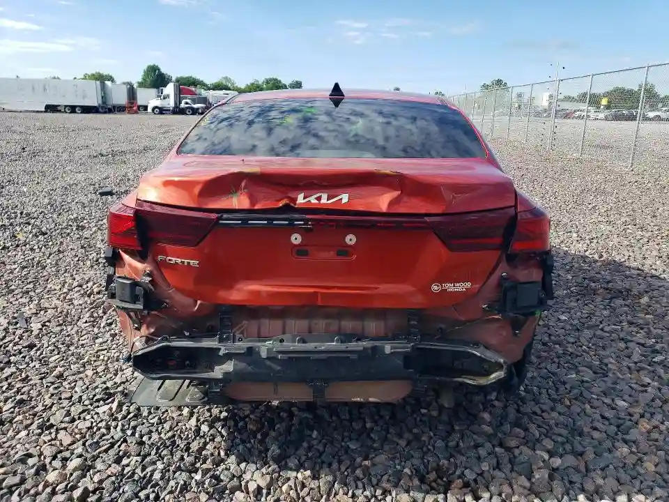 3KPF24AD6NE417358 2022 KIA FORTE LXS-5