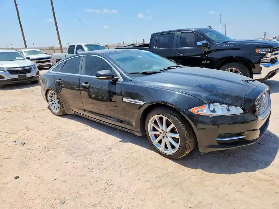 SAJWJ1CDXF8V79327 2015 JAGUAR XJ-3