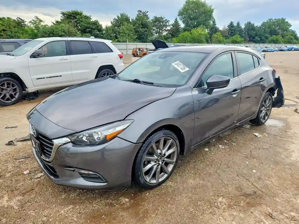 3MZBN1L37JM270005 2018 MAZDA 3-0