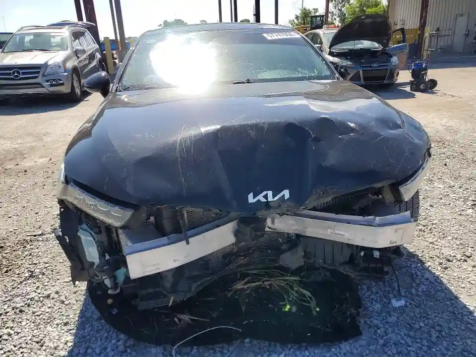 5XXG44J89PG174575 2023 KIA K5-4