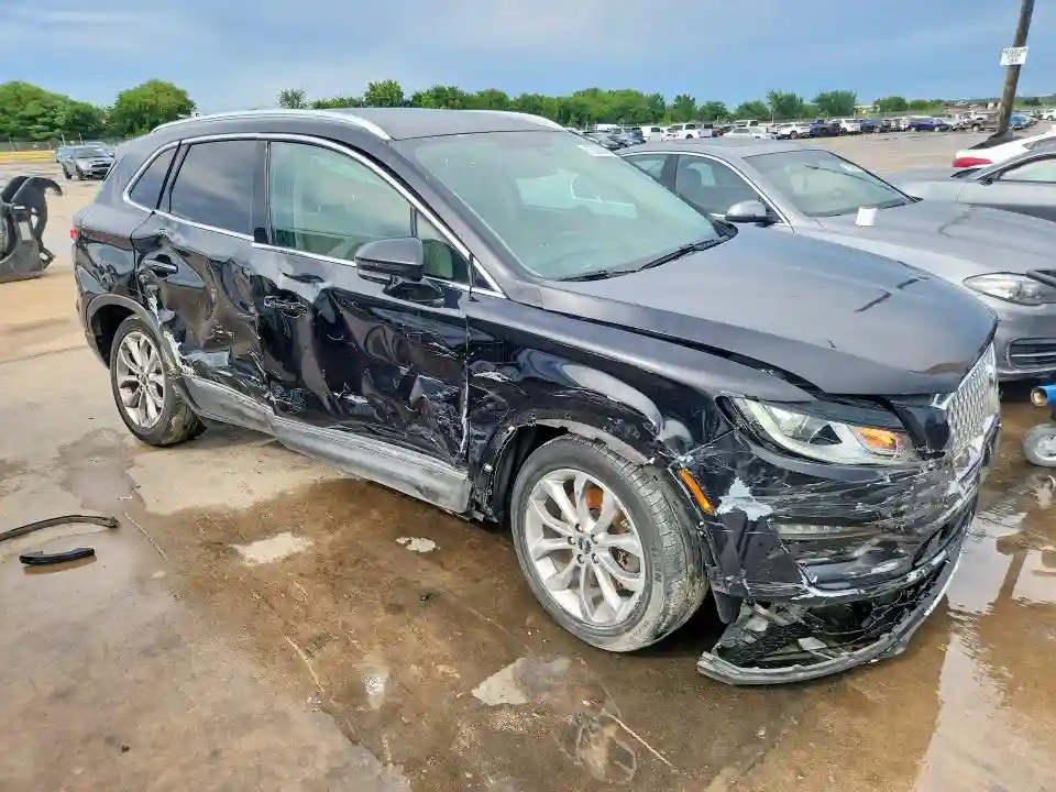 5LMCJ2D99KUL45871 2019 LINCOLN MKC-3