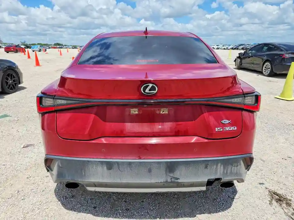 JTHDA1D26N5121740 2022 LEXUS IS-5