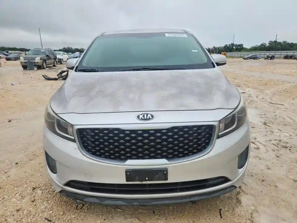 KNDMB5C17H6231340 2017 KIA SEDONA-4