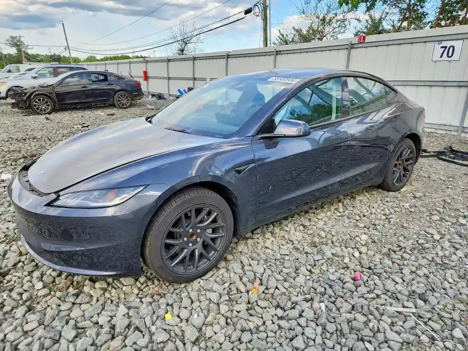 5YJ3E1EA8SF911039 2025 TESLA MODEL 3-0