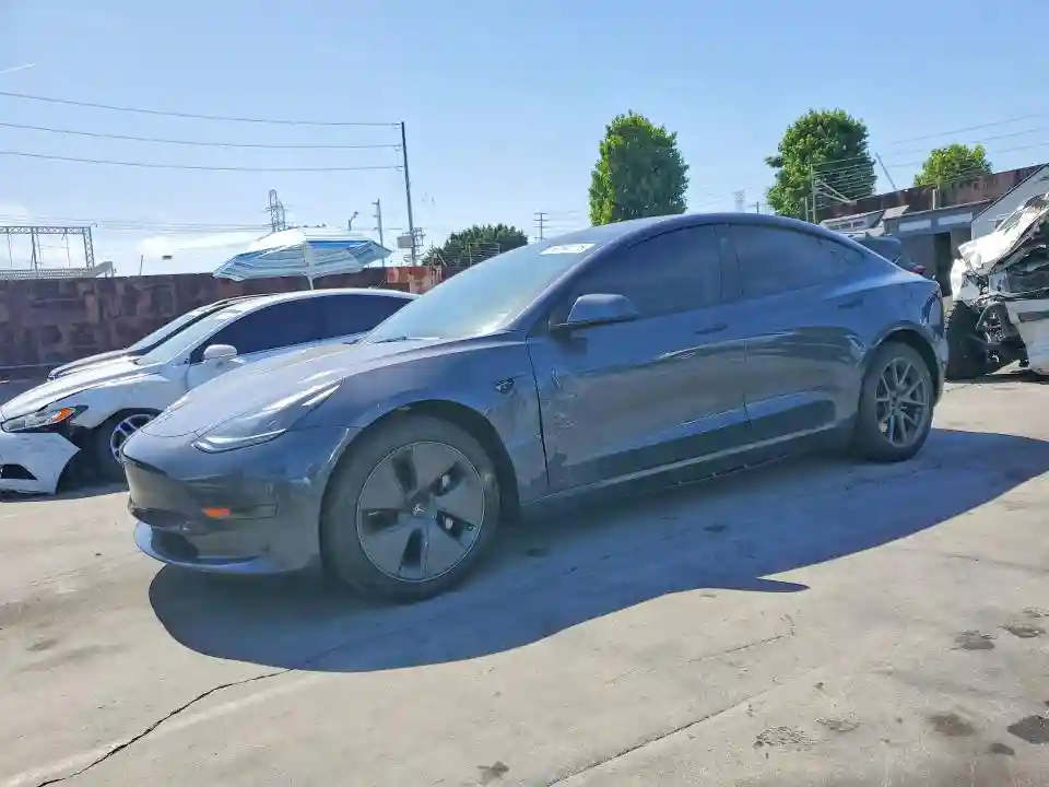 5YJ3E1EA7PF623942 2023 TESLA MODEL 3-0