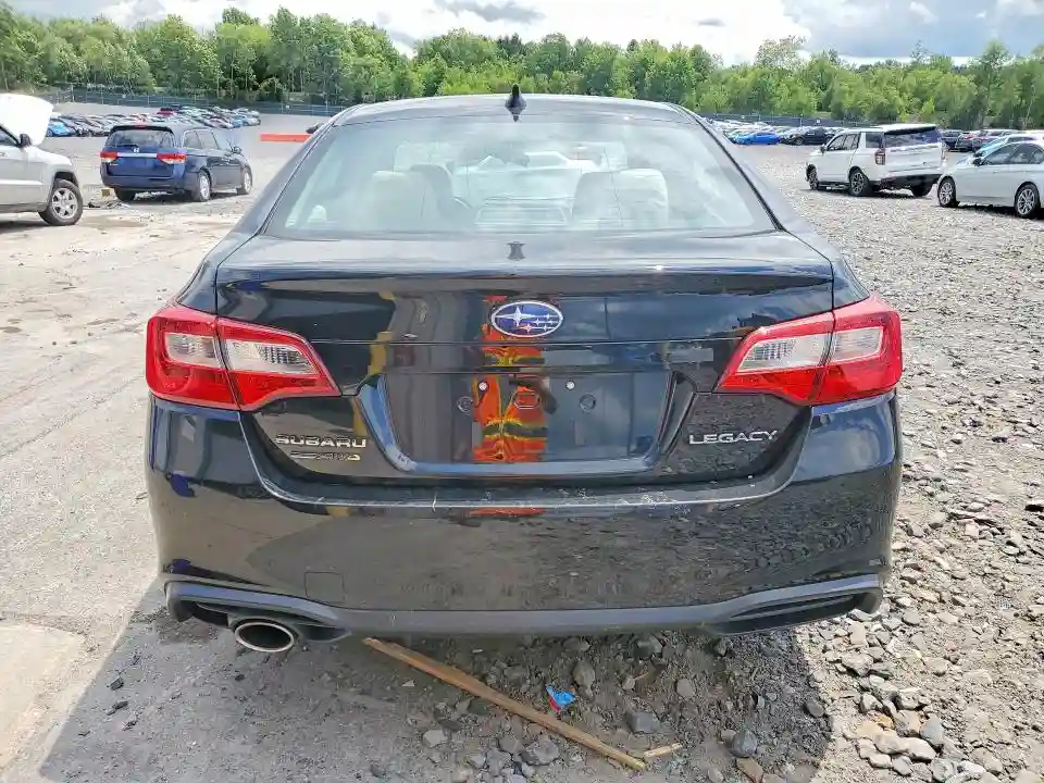 4S3BNAC68J3032890 2018 SUBARU LEGACY-5