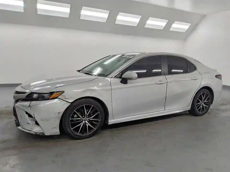4T1G11AKXNU061806 2022 TOYOTA CAMRY-0