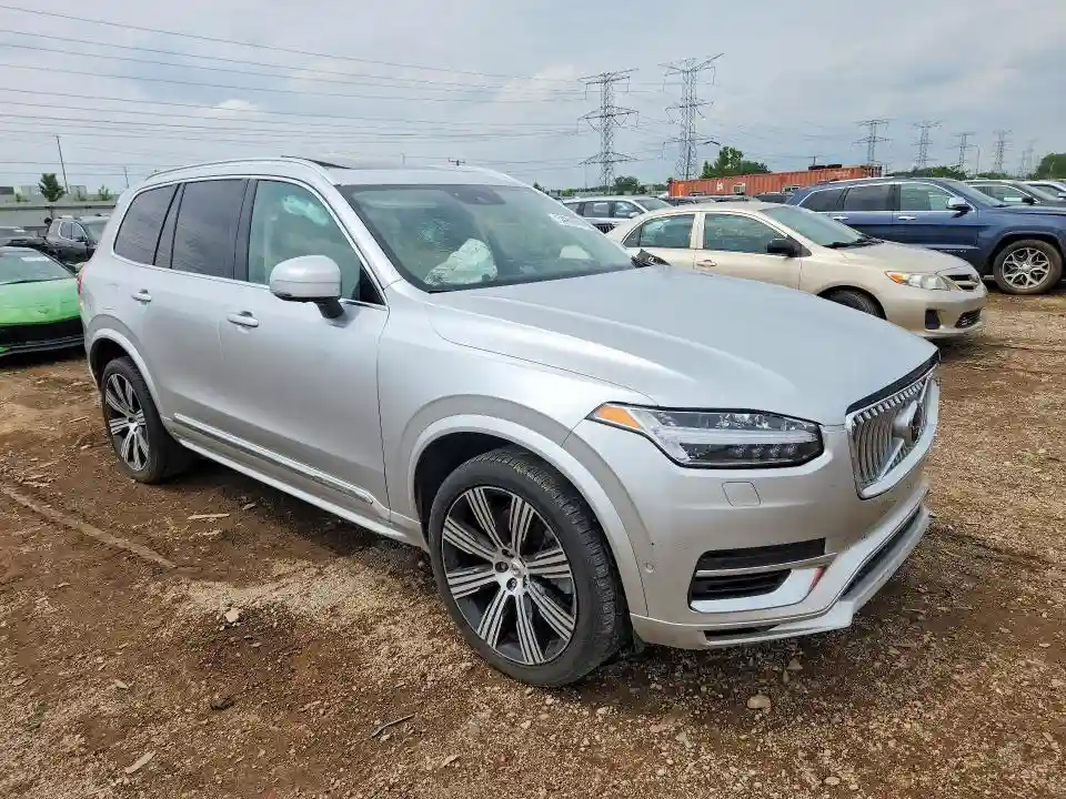 YV4BR00L5M1703230 2021 VOLVO XC90-3