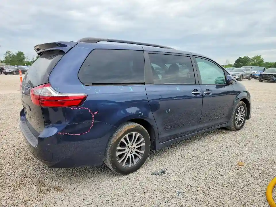 5TDYZ3DC9LS039640 2020 TOYOTA SIENNA-2