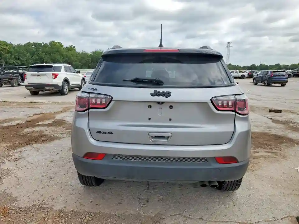 3C4NJDBB5KT593045 2019 JEEP COMPASS-5