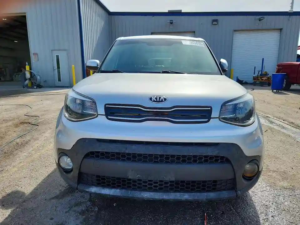 KNDJP3A52J7581019 2018 KIA SOUL-4