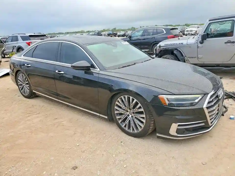WAU8DAF88KN019800 2019 AUDI A8-3