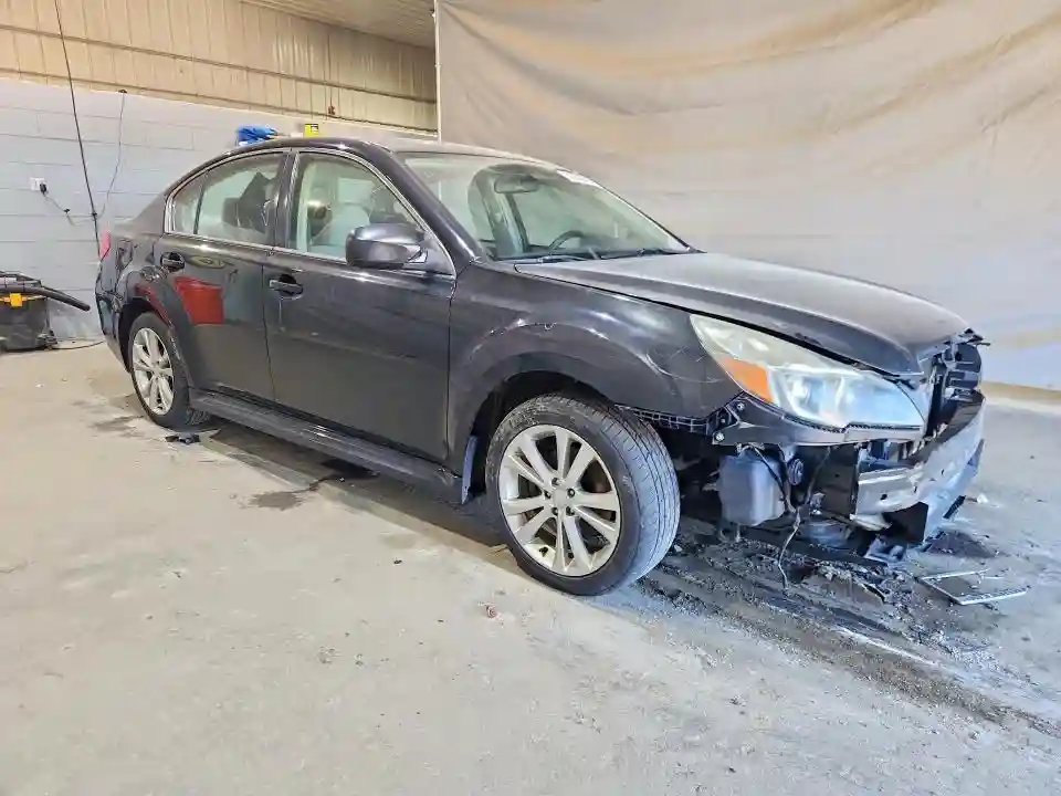 4S3BMBA66E3037152 2014 SUBARU LEGACY-3
