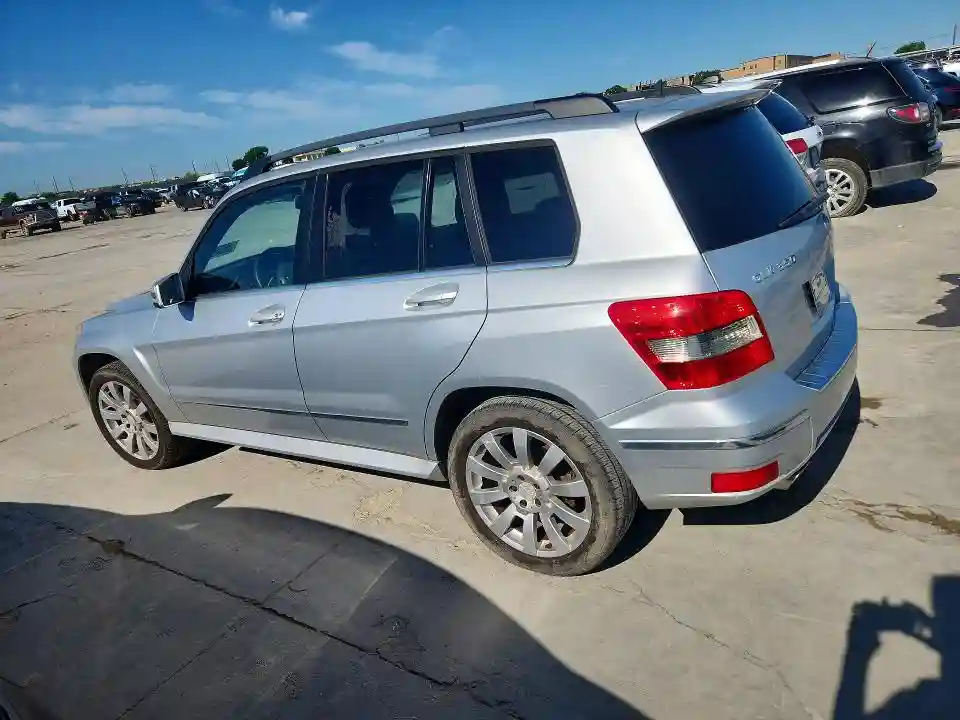 WDCGG5GB9AF333773 2010 MERCEDES-BENZ GLK-CLASS-1