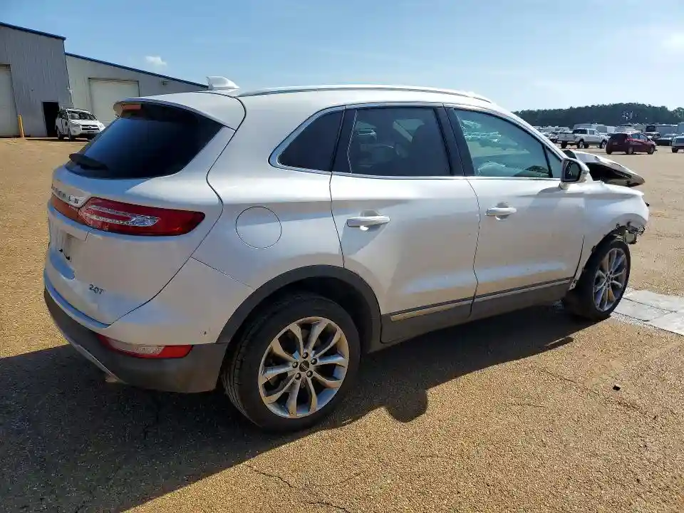 5LMCJ2C96JUL30888 2018 LINCOLN MKC-2