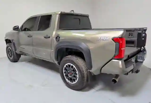 3TMLB5JN2RM080409 2024 TOYOTA TACOMA TRD-3