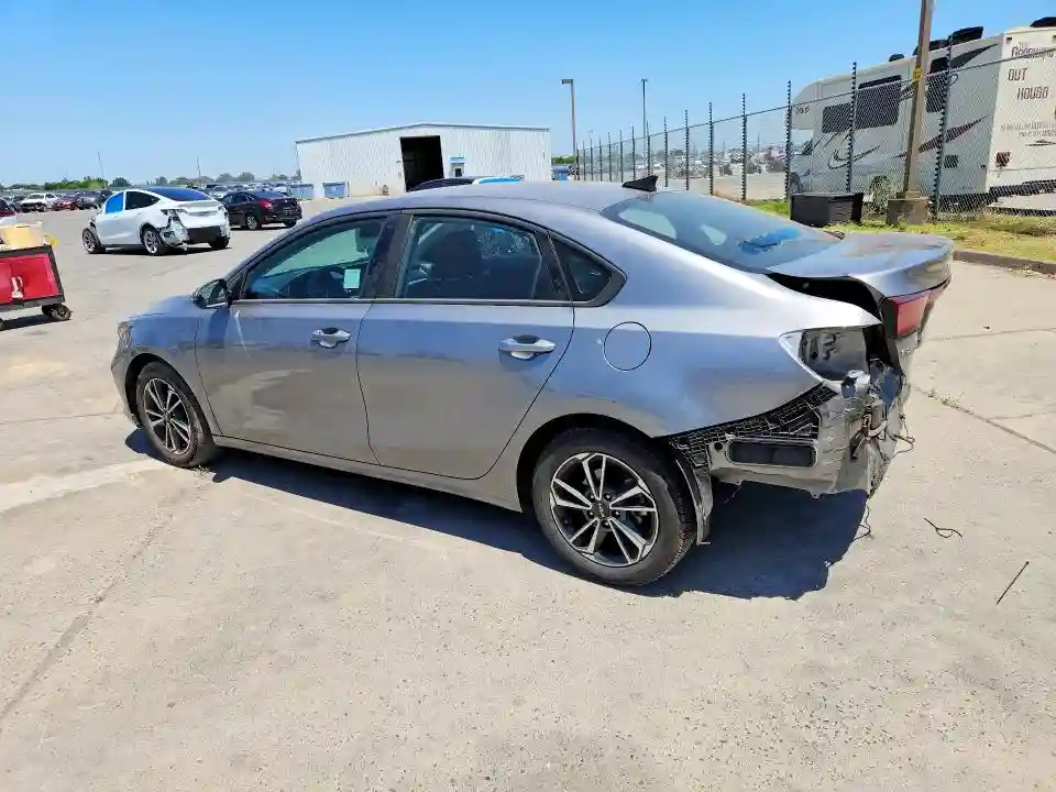 3KPF24AD3PE548119 2023 KIA FORTE LXS-1