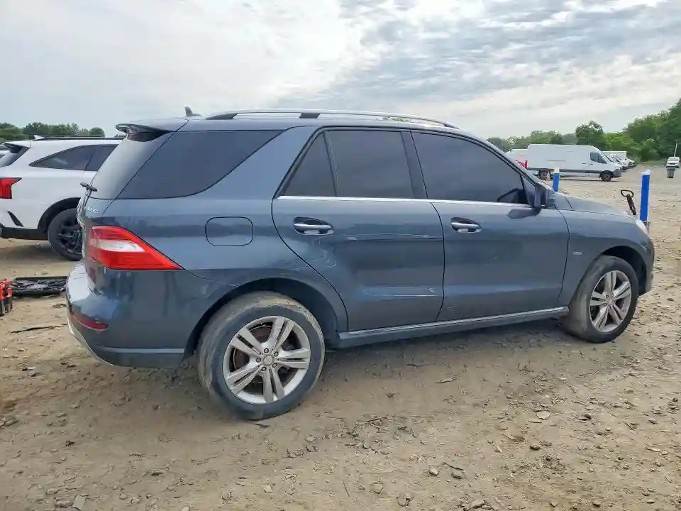 4JGDA2EBXCA025650 2012 MERCEDES-BENZ M-CLASS-2