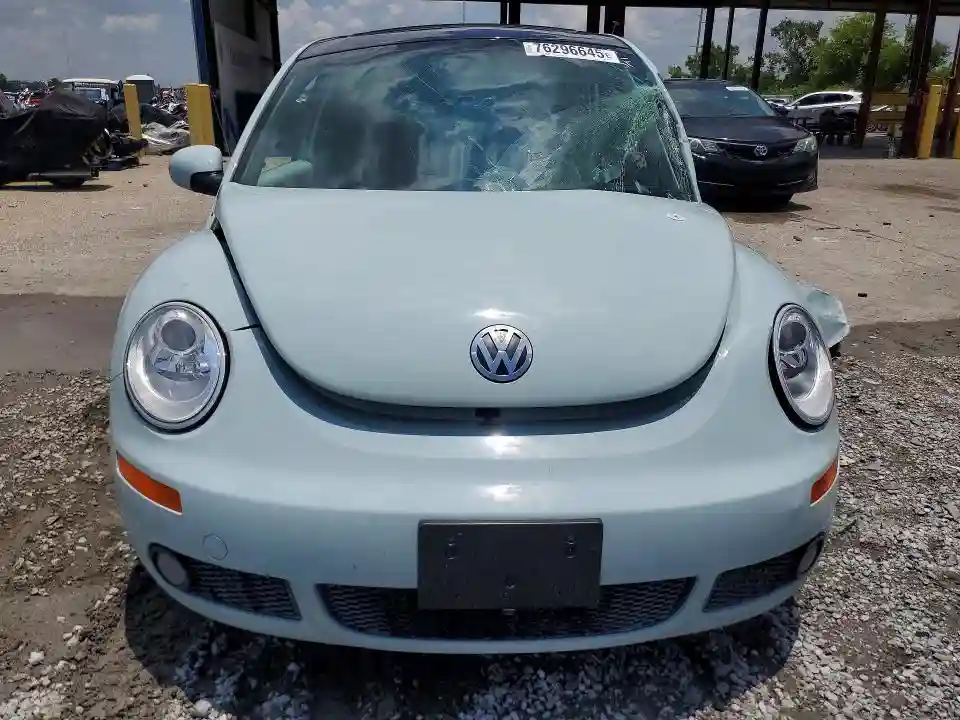 3VWRW3AG3AM027319 2010 VOLKSWAGEN BEETLE-4
