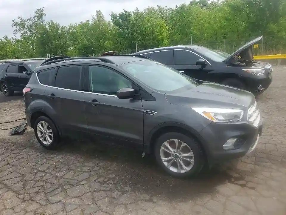 1FMCU0GD3JUC35380 2018 FORD ESCAPE-3