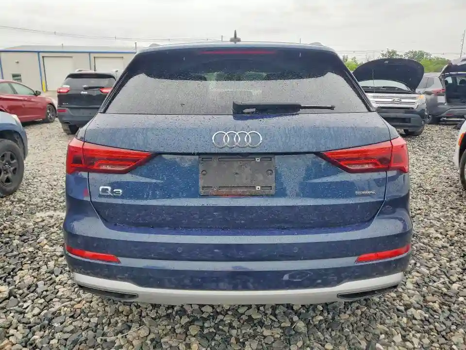 WA1BECF31L1113882 2020 AUDI Q3-5