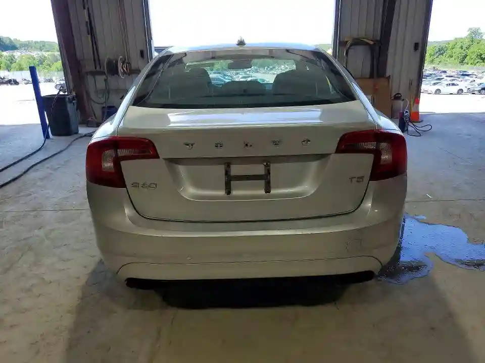 YV1612FS2E2298195 2014 VOLVO S60-5