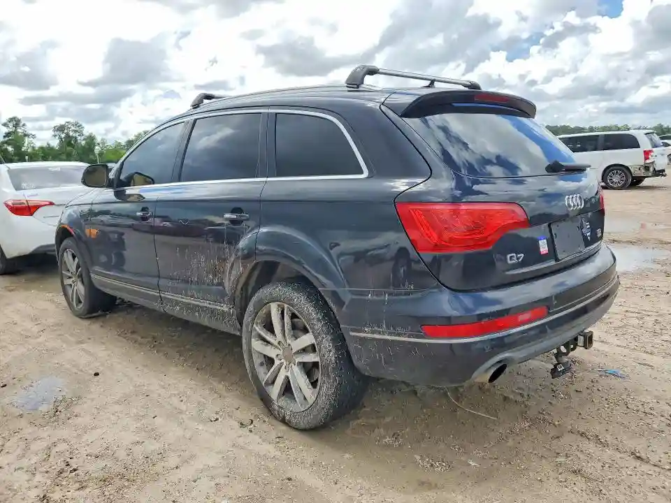 WA1VMAFE8CD002072 2012 AUDI Q7-1