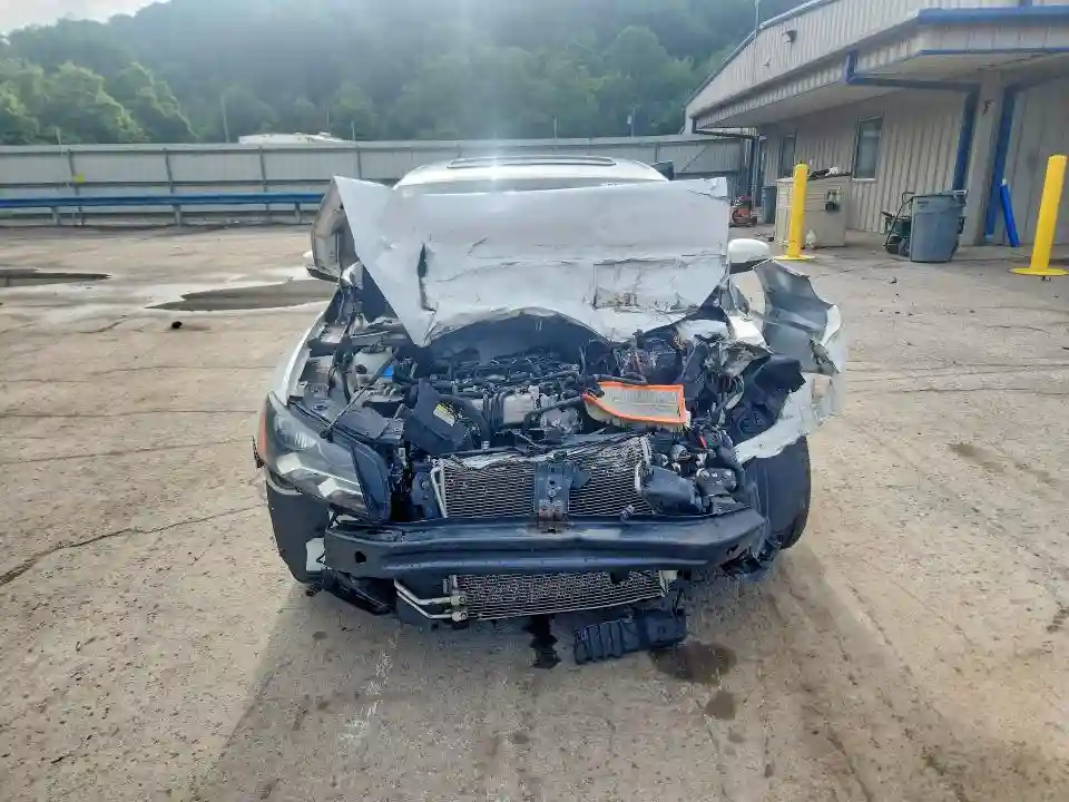 1VWCV7A3XFC030305 2015 VOLKSWAGEN PASSAT-4