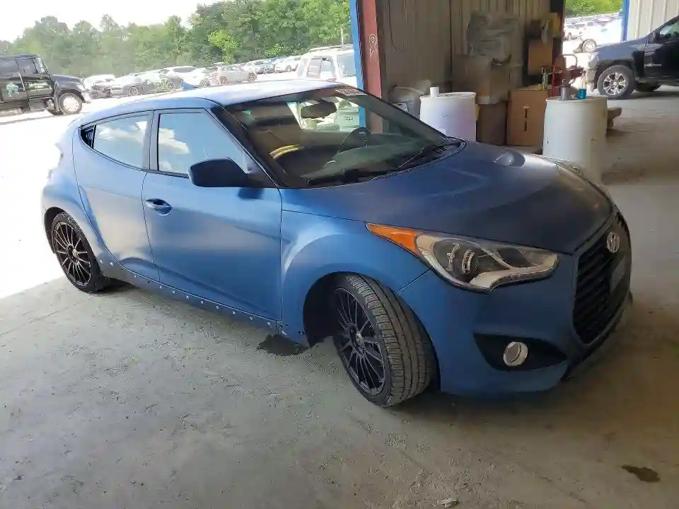KMHTC6AE8GU260985 2016 HYUNDAI VELOSTER-3