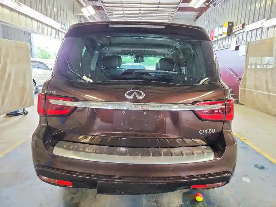 JN8AZ2NE2J9192503 2018 INFINITI QX80-5
