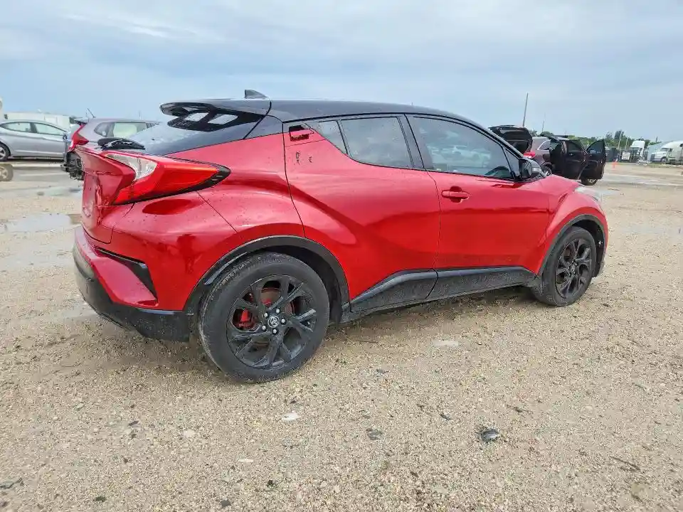 NMTKHMBX3JR015897 2018 TOYOTA C-HR-2