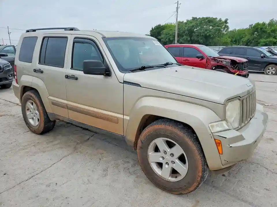 1J4PN2GK0AW182598 2010 JEEP LIBERTY-3