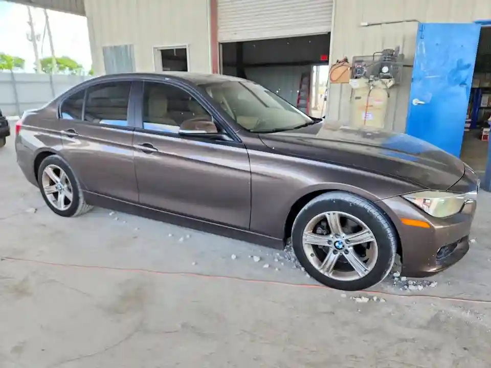 WBA3B3C56EJ980820 2014 BMW 3 SERIES-3