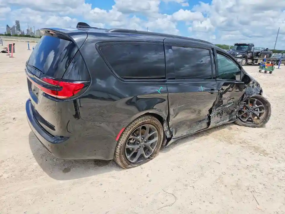 2C4RC1GG7NR201818 2022 CHRYSLER PACIFICA-2