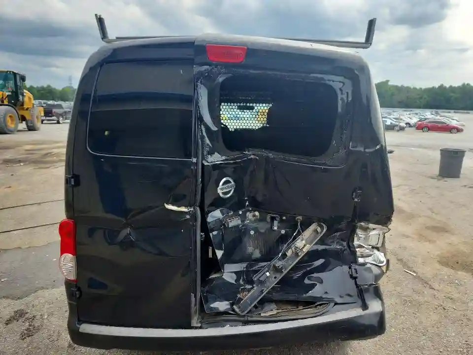 3N6CM0KN6FK691009 2015 NISSAN NV200 SV-5