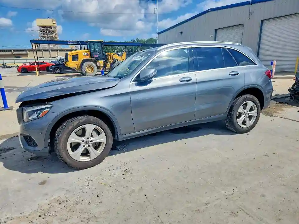 WDC0G4JB6JV036535 2018 MERCEDES-BENZ GLC-CLASS-0