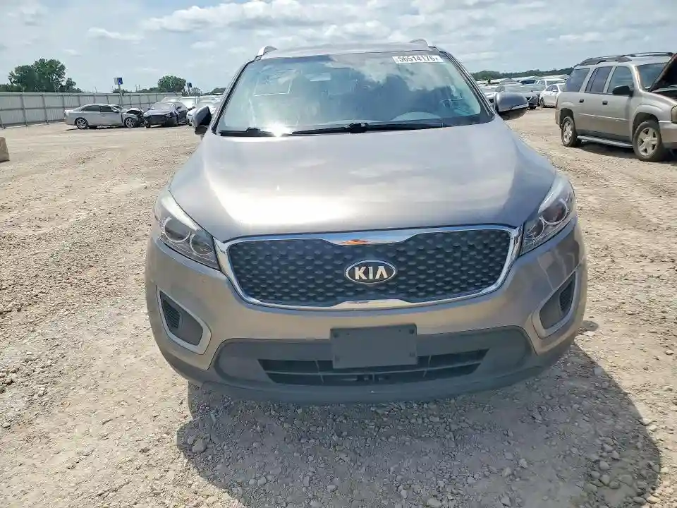 5XYPGDA56HG209132 2017 KIA SORENTO-4
