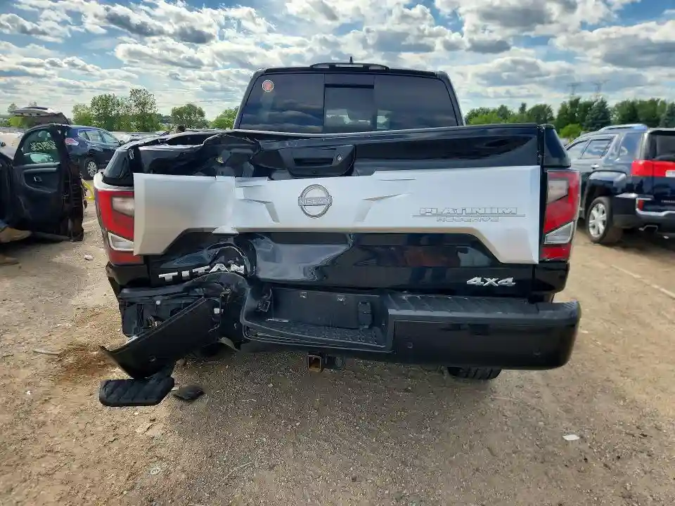 1N6AA1ED8PN113594 2023 NISSAN TITAN-5