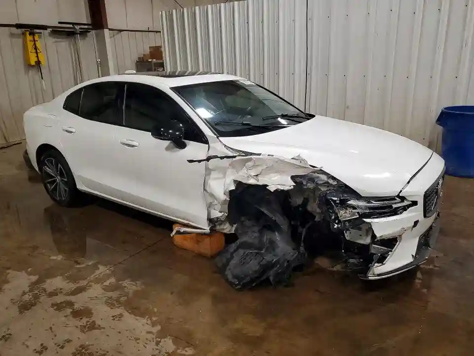 7JR102TZXMG112880 2021 VOLVO S60-3