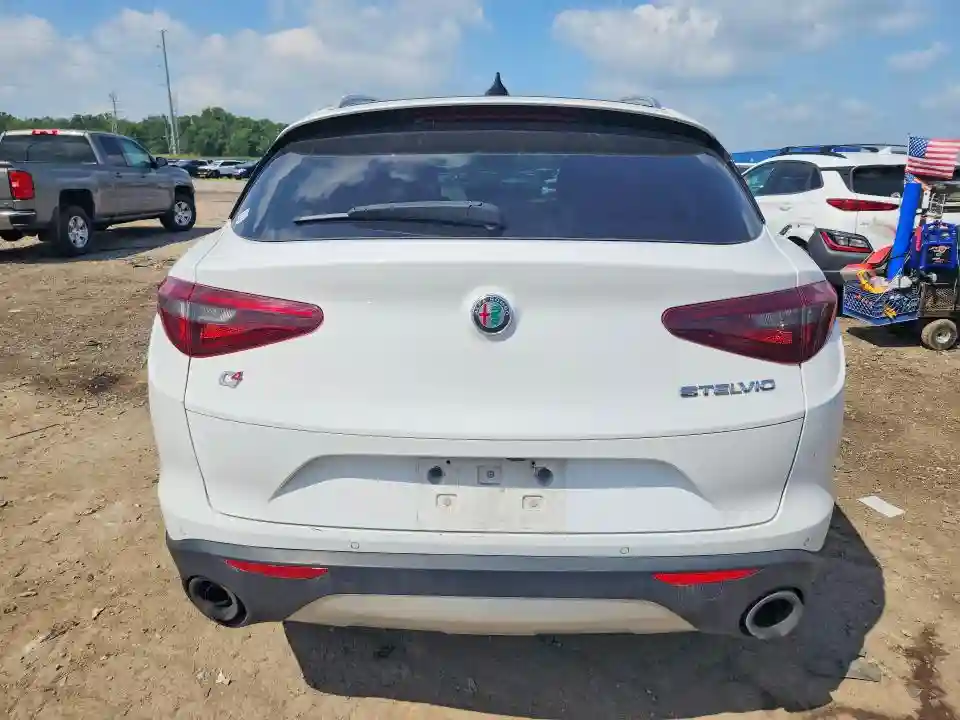 ZASFAKBN3J7B84443 2018 ALFA ROMEO STELVIO-5