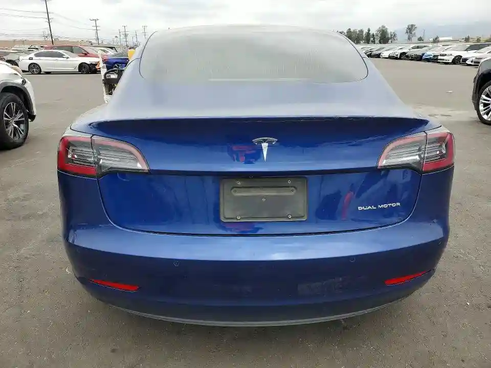 5YJ3E1EB1LF636379 2020 TESLA MODEL 3-5