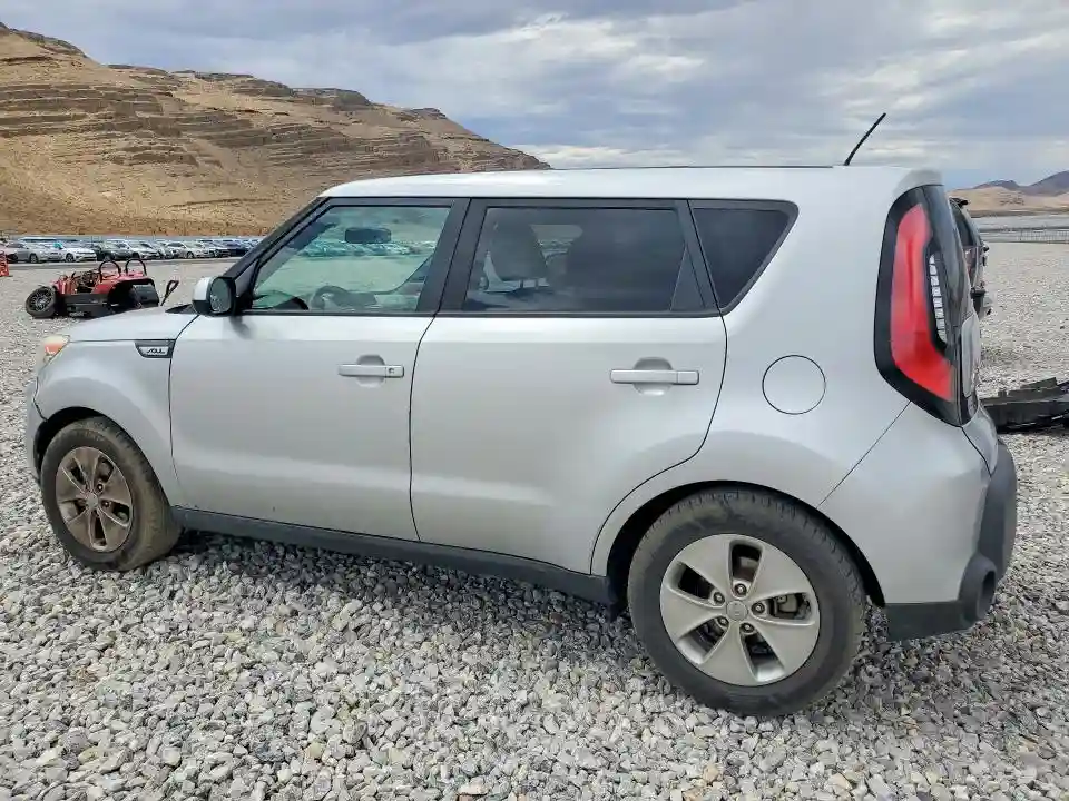 KNDJN2A20G7846616 2016 KIA SOUL-1