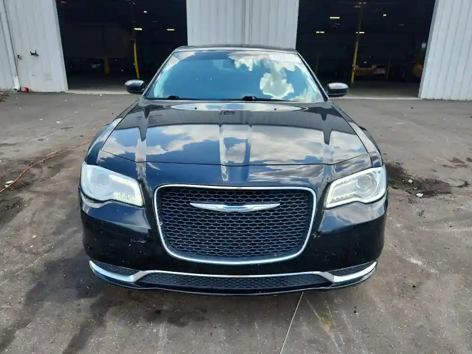 2C3CCAAG3FH742987 2015 CHRYSLER 300-4