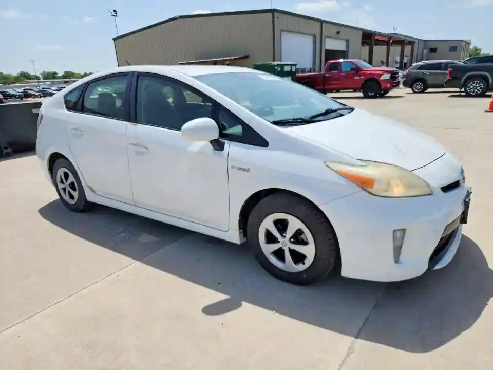 JTDKN3DU6C1582385 2012 TOYOTA PRIUS-3