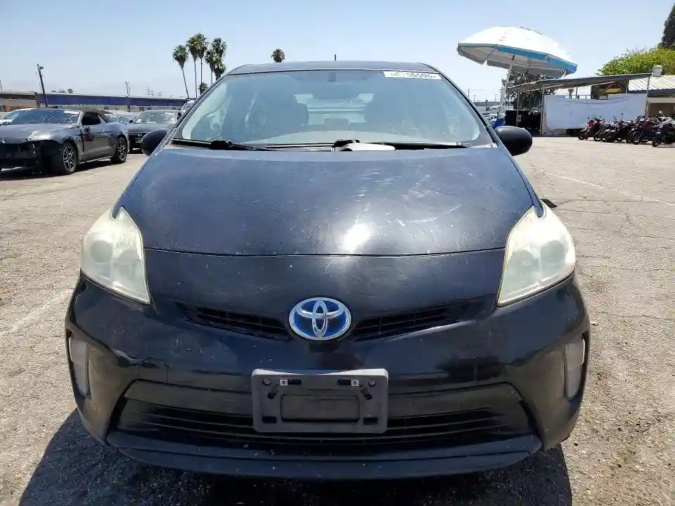 JTDKN3DU2E1739672 2014 TOYOTA PRIUS-4